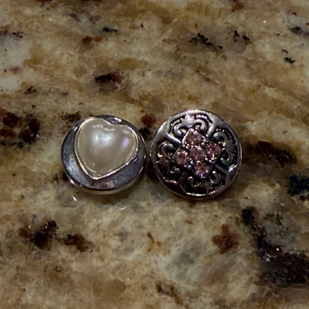 Set Of 2 Ginger Snap Petite Snaps For Pendants Bracelets Rings Etc - Euc 18$